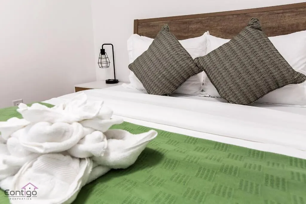 Feriehus Urban Zen, Aircon, King Bed, 10 Min Wem & Dt! Villa Edmonton