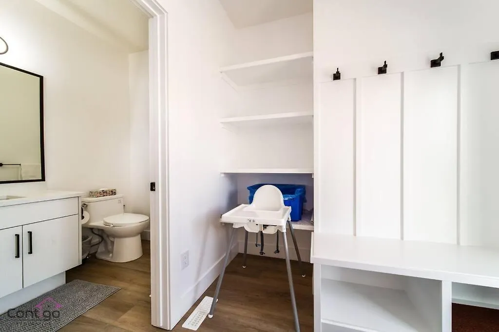 Urban Zen, Aircon, King Bed, 10 Min Wem & Dt! Villa Edmonton Feriehus